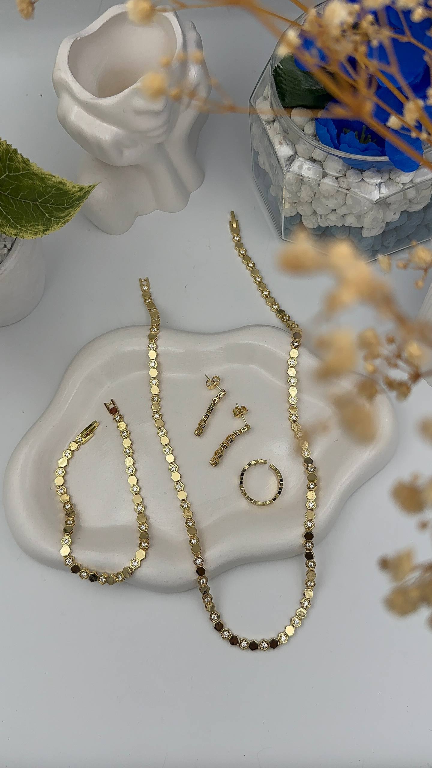 Parure luxury 4 pieces   💥💥عرض خاص عند طلب قطعتين التوصيل مجاني حتى لباب الدار