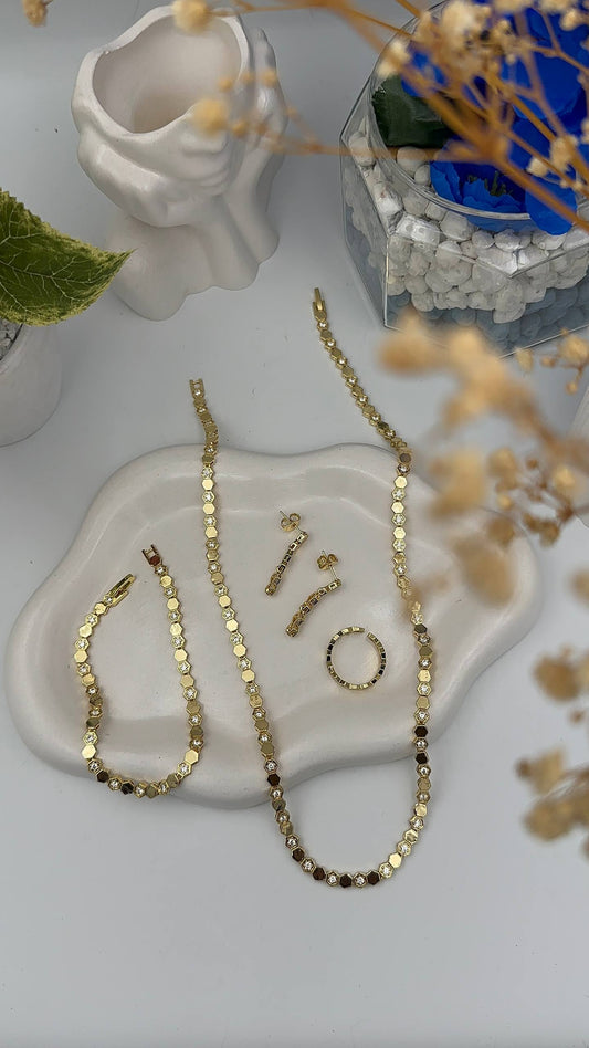 Parure luxury 4 pieces   💥💥عرض خاص عند طلب قطعتين التوصيل مجاني حتى لباب الدار