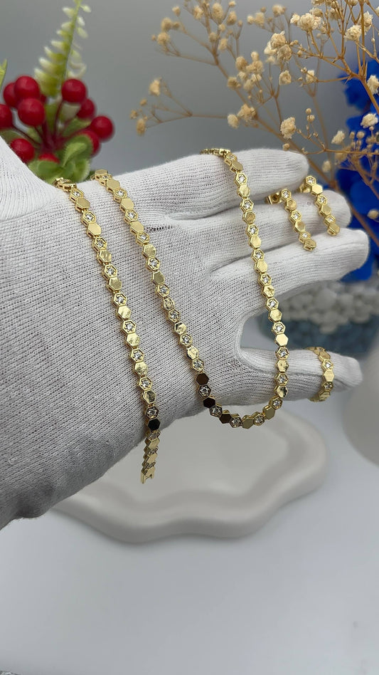 Parure luxury 4 pieces   💥💥عرض خاص عند طلب قطعتين التوصيل مجاني حتى لباب الدار